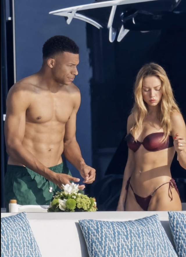 Mbappe'nin sevgilisinin görüntüleri ortalığı karıştırdı! Gerçek sonradan ortaya çıktı