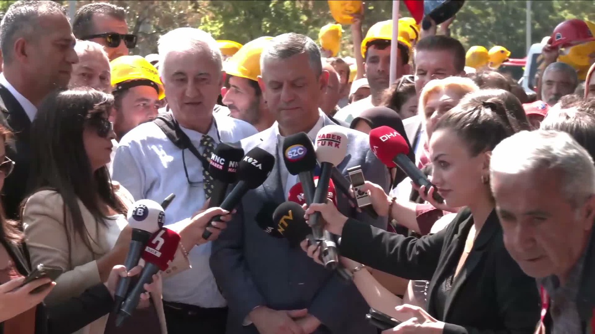 Özgür Özel'den Maden İşçilerine Destek: 'Kayyum Atayın, Borçları Ödesin'
