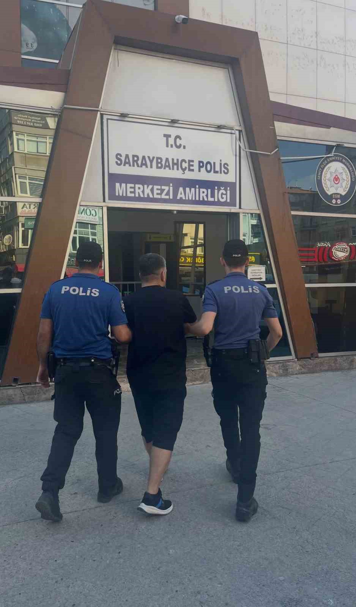 Aranan Şahıs İzmit'te Yakalandı