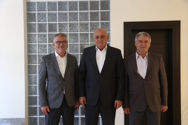 Ustaoğlu'ndan Erkoyuncu'ya Ziyaret