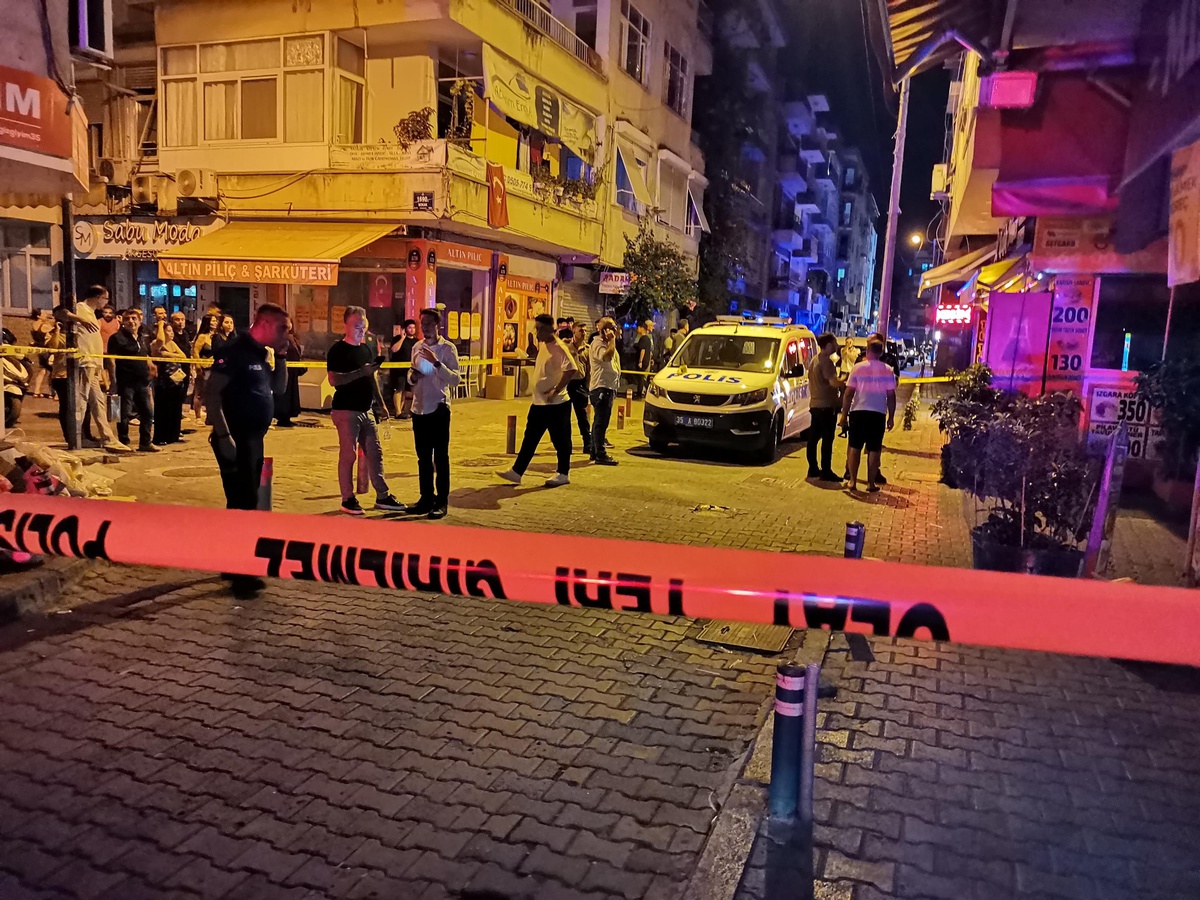Karşıyaka'da Silahlı Kavga: 4 Tutuklama