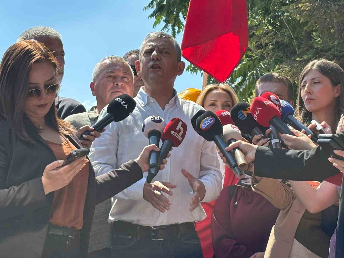 Yeni Parti Genel Başkanı Özgür Özel: 'Gözler başka tarafa çevrilince sözler tutulmuyor'