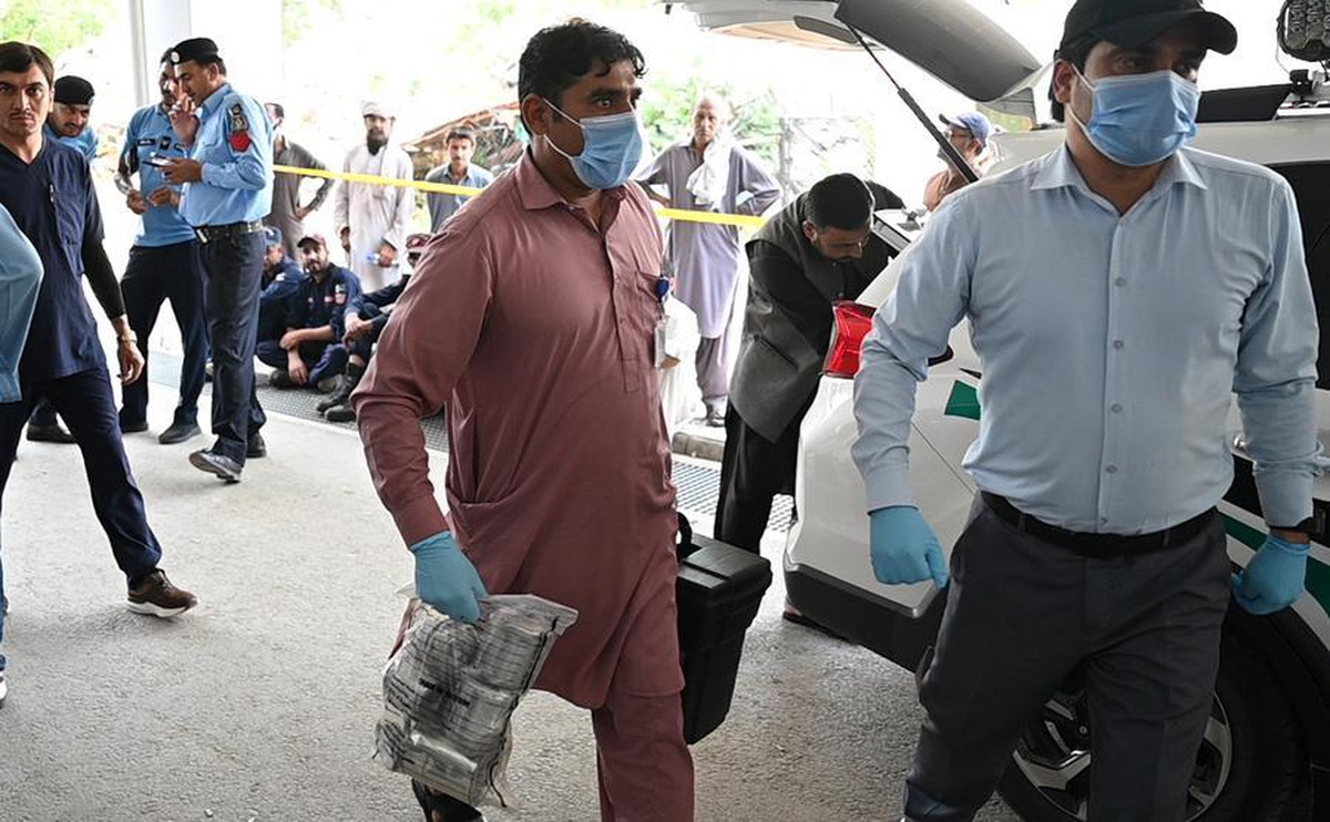 İslamabad'da Hastane Yangınında 14 Bebek Hayatını Kaybetti