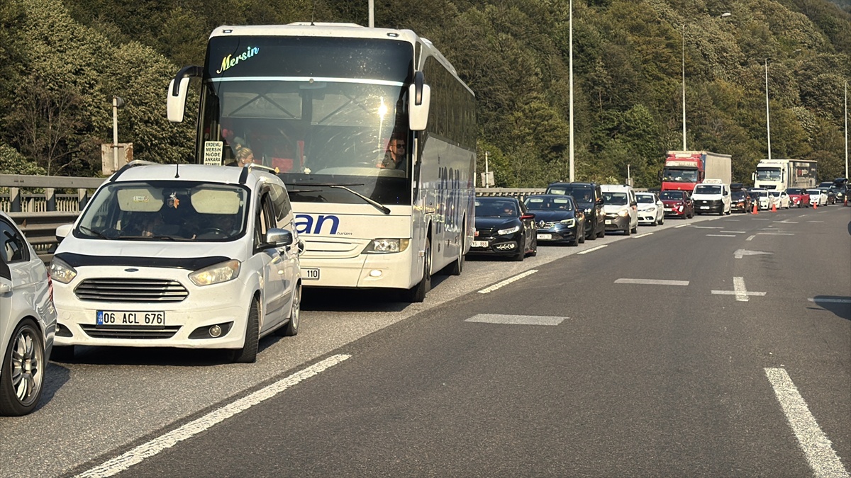 Bolu Dağı Tüneli'nde Trafik Kazası