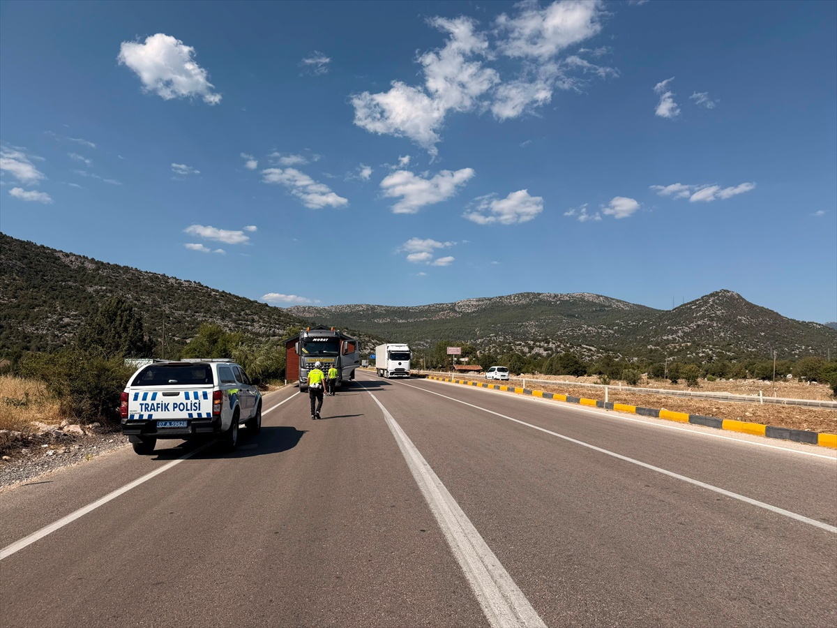 Trafik Kurallarını İhlal Eden Sürücülere 180 Bin Lira Ceza