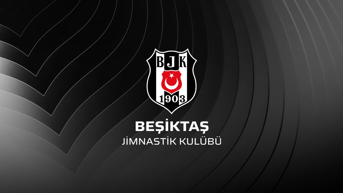 Beşiktaş, Poku ile Anlaştı