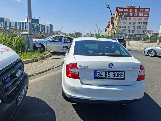 Bingöl'de Trafik Kazası: 1 Yaralı