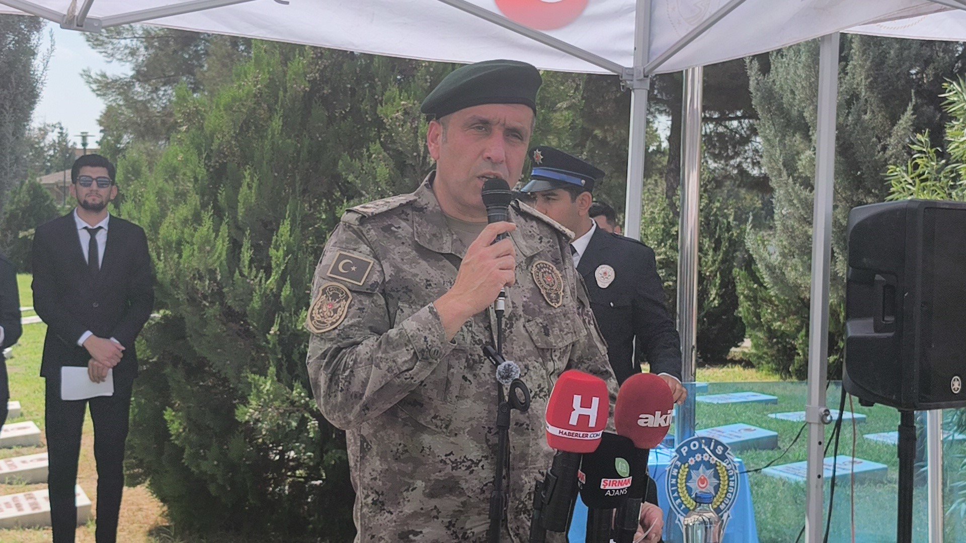 Cizre'de 12 Şehit Polis Anma Töreniyle Yad Edildi