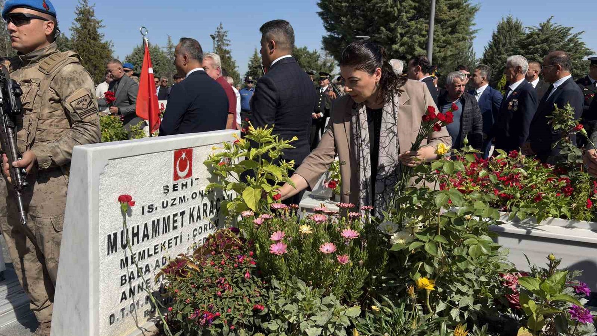 Çorum'da Zafer Bayramı'nda şehitler anıldı