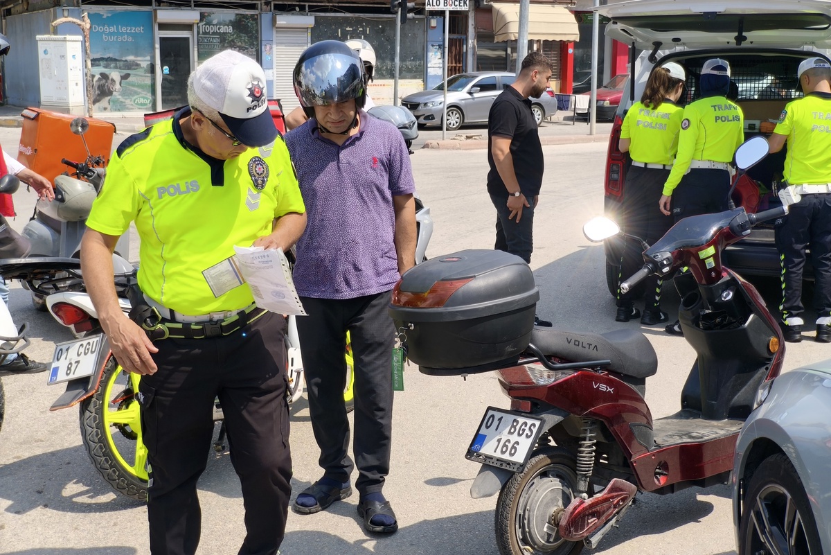 Adana'da Motosiklet Denetimi: 41 Sürücüye 1.3 Milyon Ceza