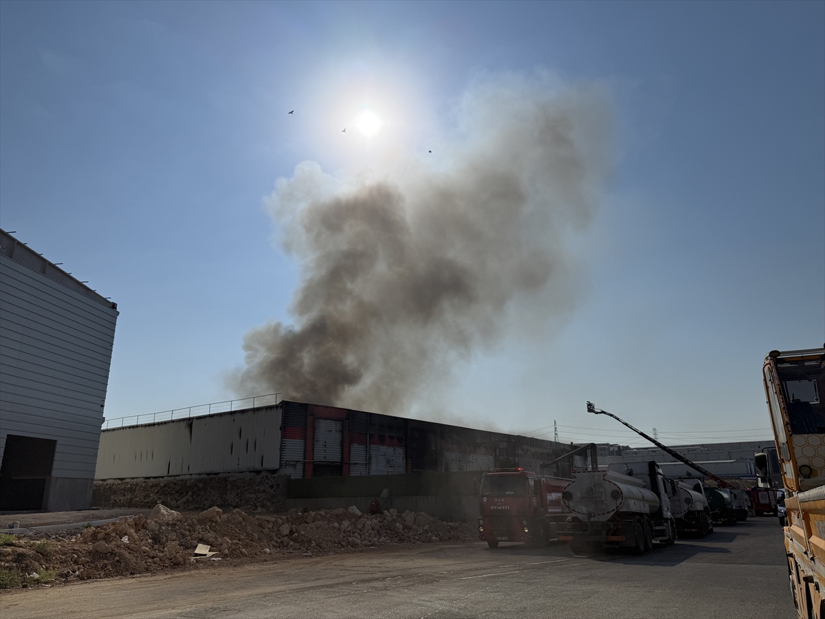 Gaziantep'te Elyaf Fabrikasında Yangın