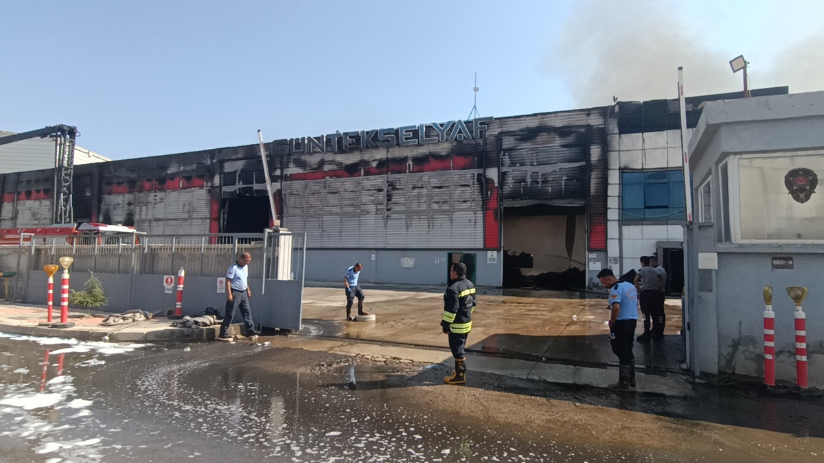 GAZİANTEP'te Elyaf Fabrikasında Yangın