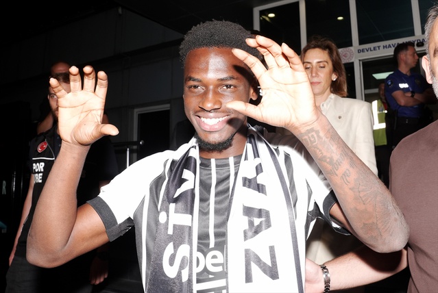 Beşiktaş, Ernest Poku'yu Karşıladı