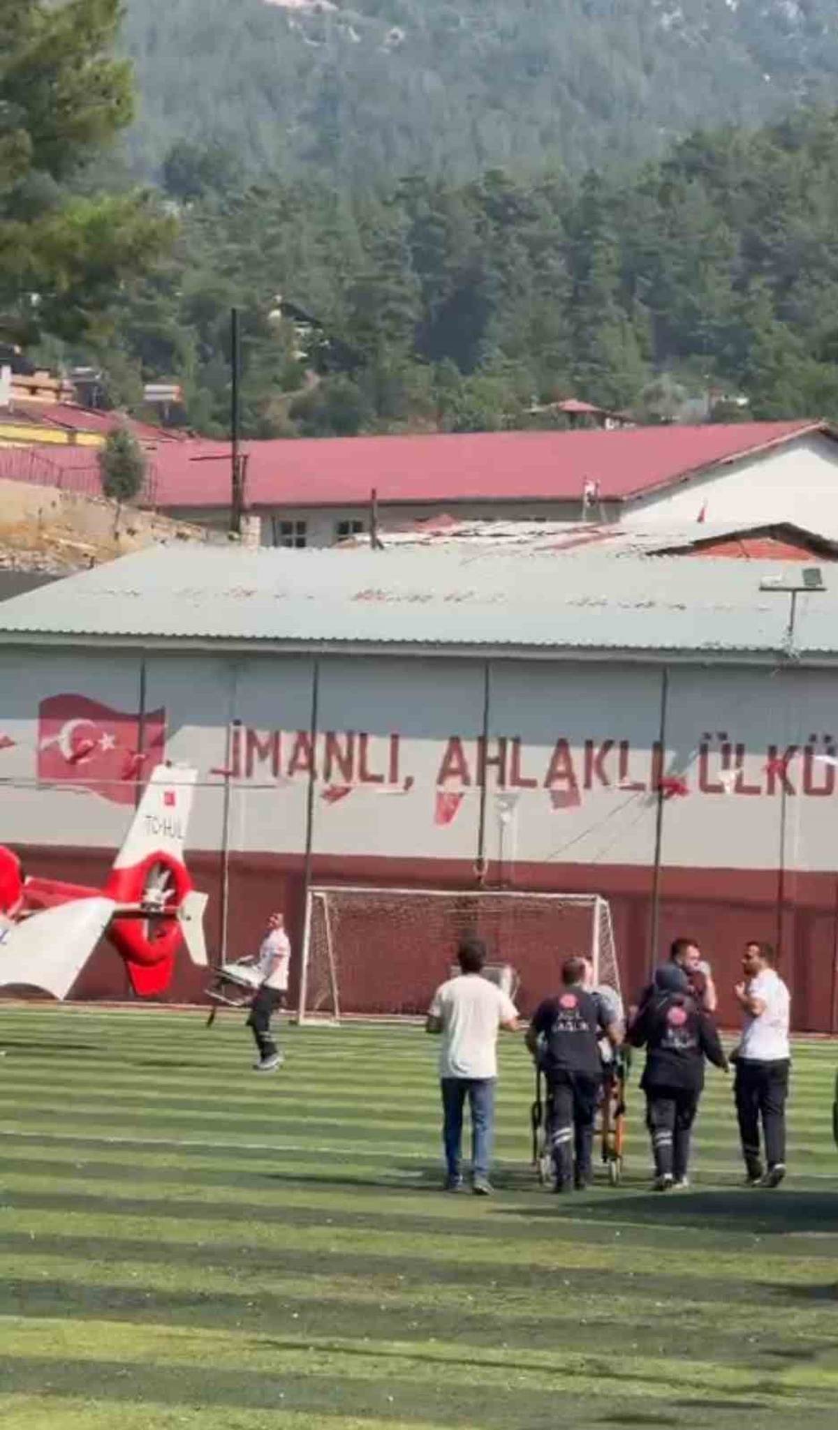 Kalp Krizi Geçiren B.B. Ambulansta