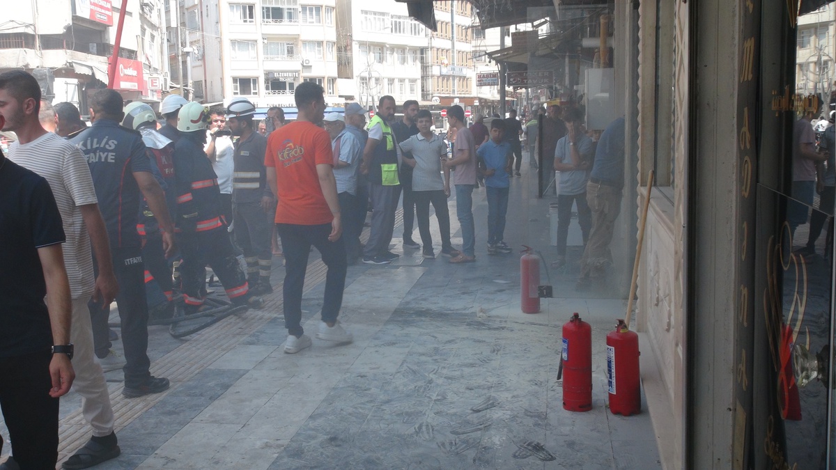 Kilis'te Yangın: 3 Yaralı