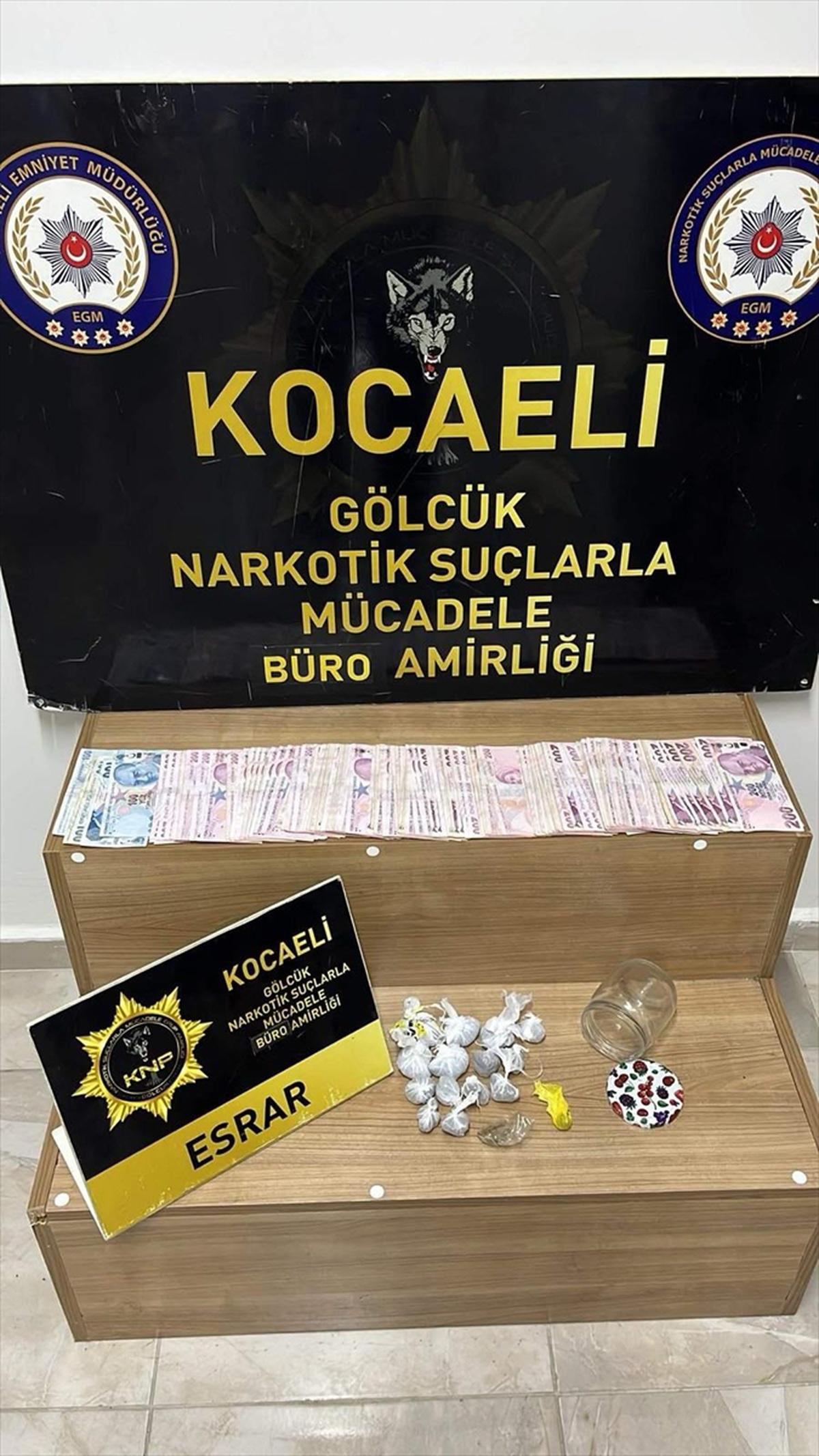 Kocaeli'de Uyuşturucu Operasyonu: 3 Tutuklama