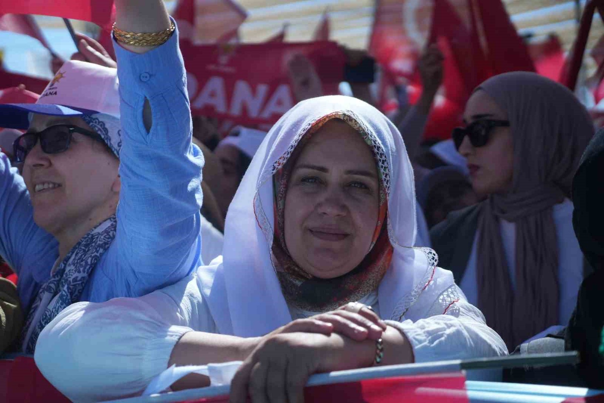 Erdoğan, Malazgirt Zaferi'nin 955. Yılında Vatandaşlarla Buluşuyor