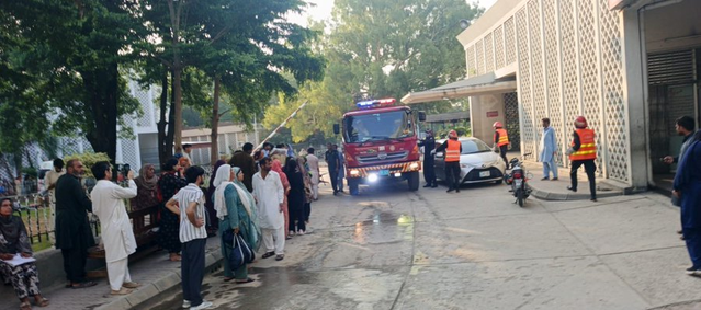 İslamabad’da Hastane Yangını: 14 Bebek Hayatını Kaybetti