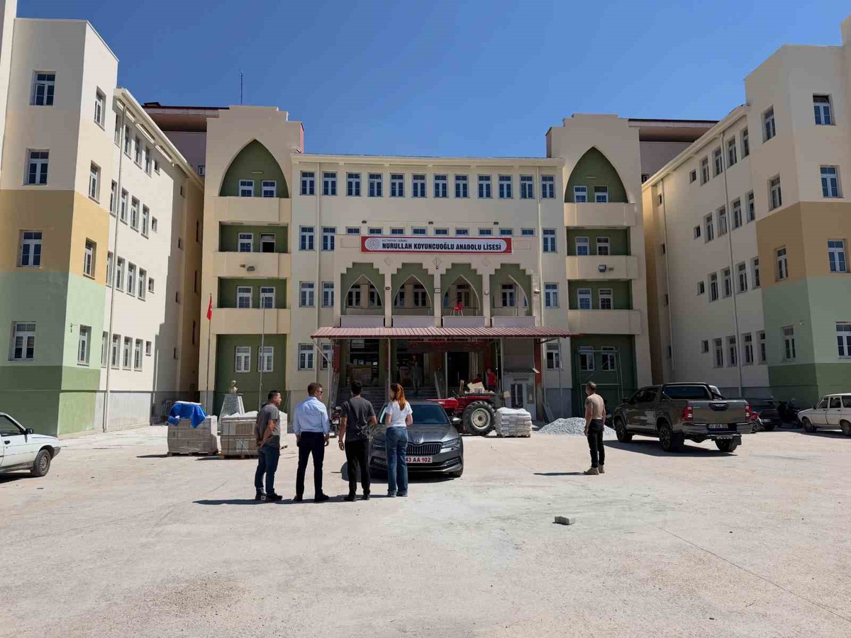 Kaymakam Karaloğlu'ndan Okul Ziyareti