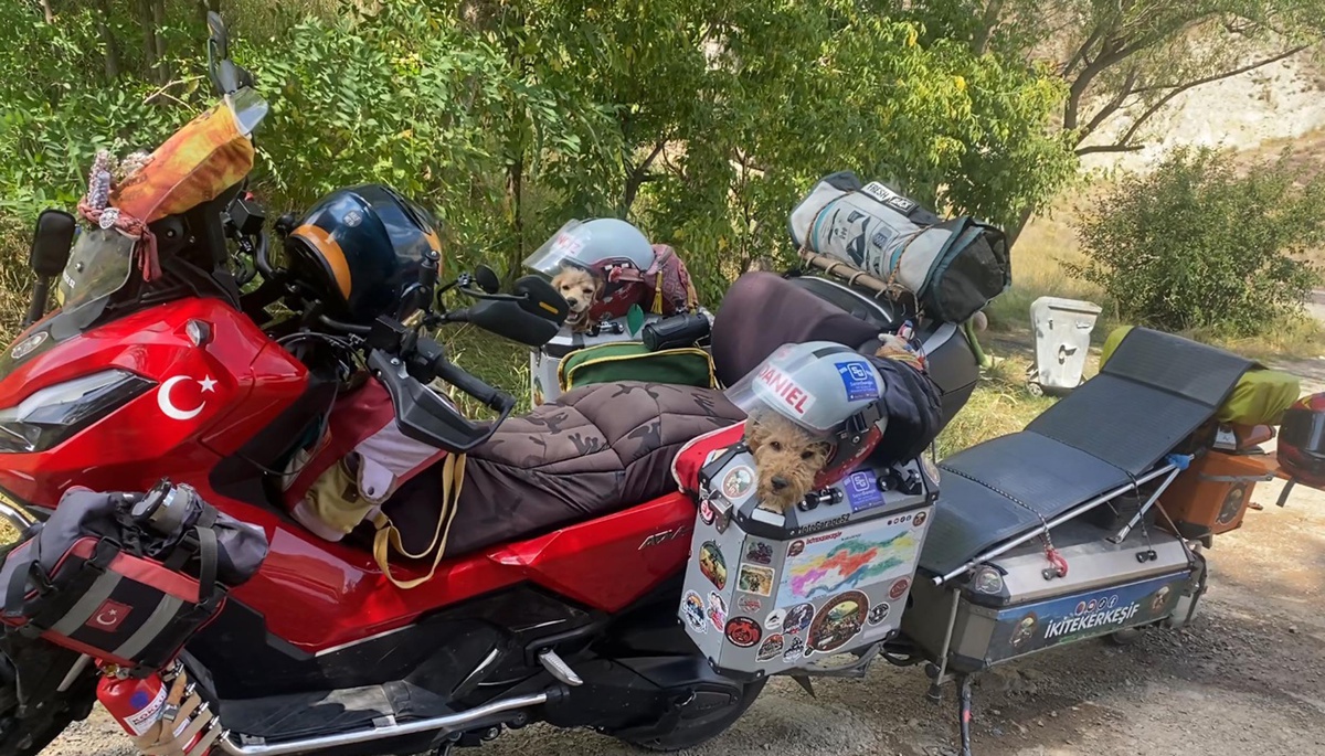Motosikletle Türkiye'yi Geziyorlar