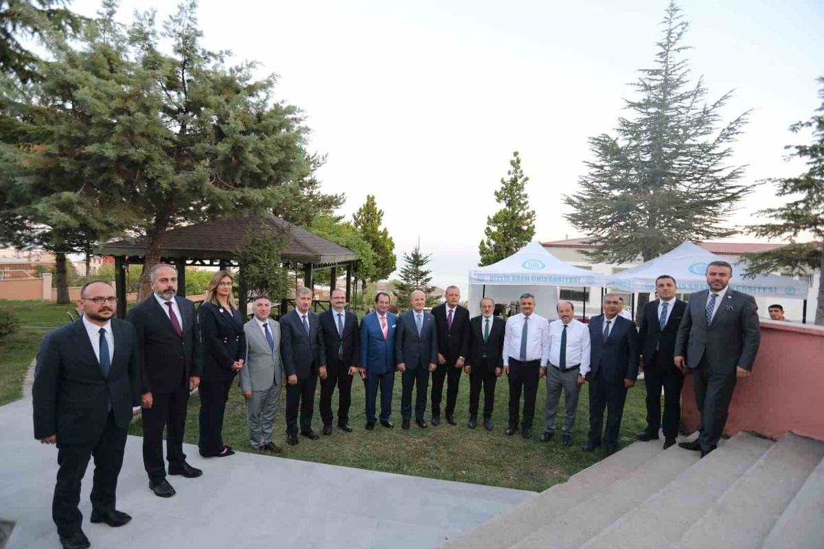 Ahlat'ta Bölge Üniversiteleri Ortak Akıl İçin Buluştu