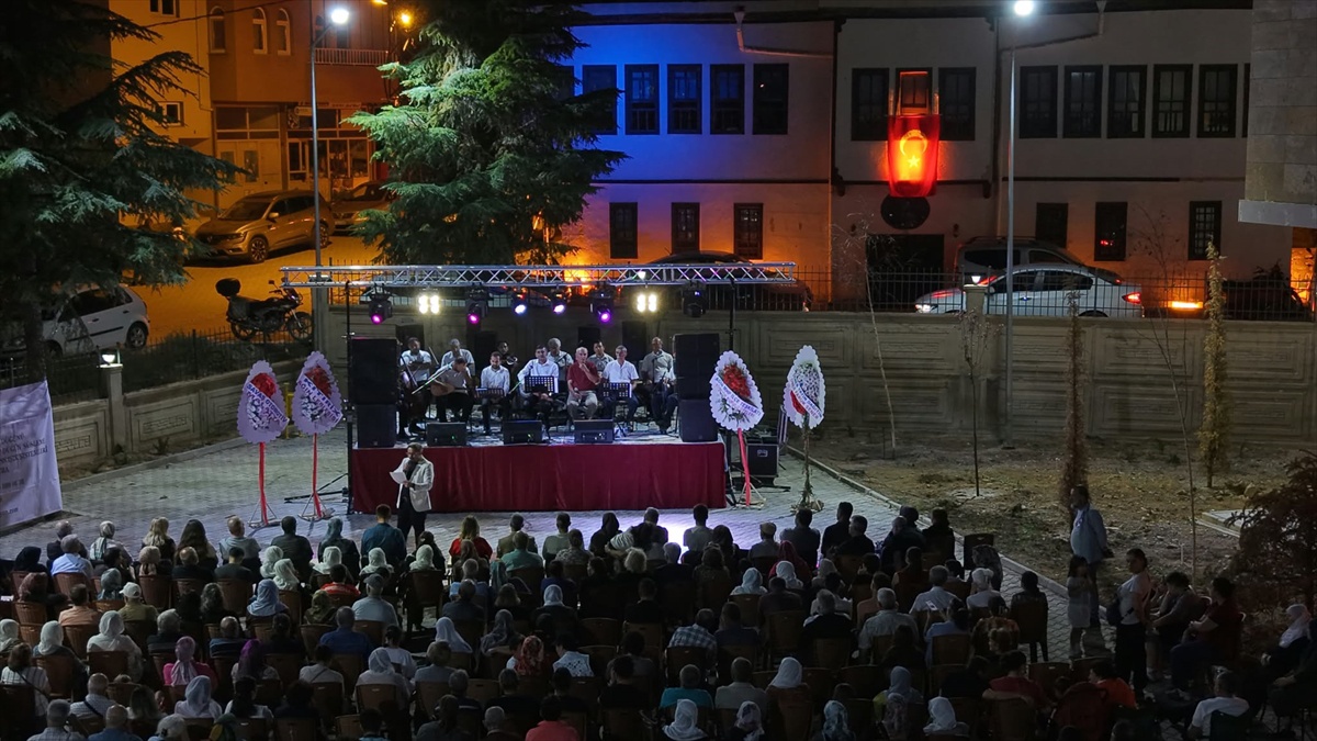 Ağın'da Türkü Şöleni Yapıldı