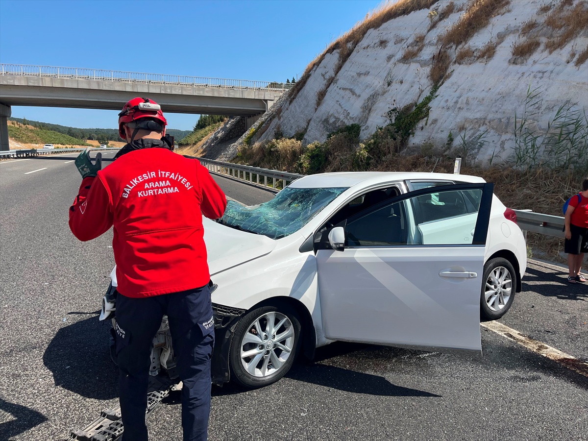 Savaştepe'de Trafik Kazası: 2 Yaralı