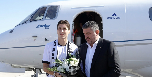 Beşiktaş'ın yeni transferi Fabio Miretti, İstanbul'da