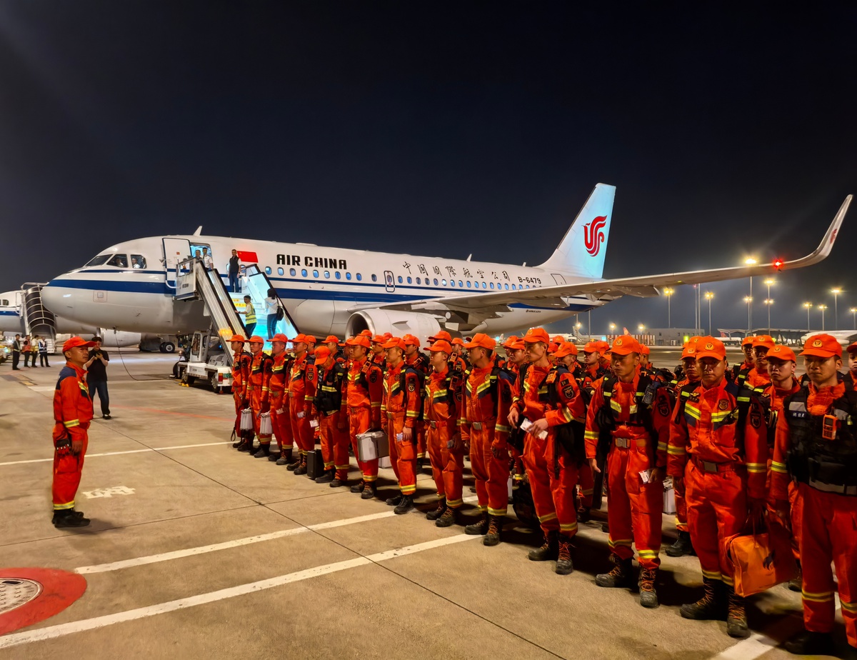 Xi Jinping Heyelan İçin Kurtarma Talimatı Verdi