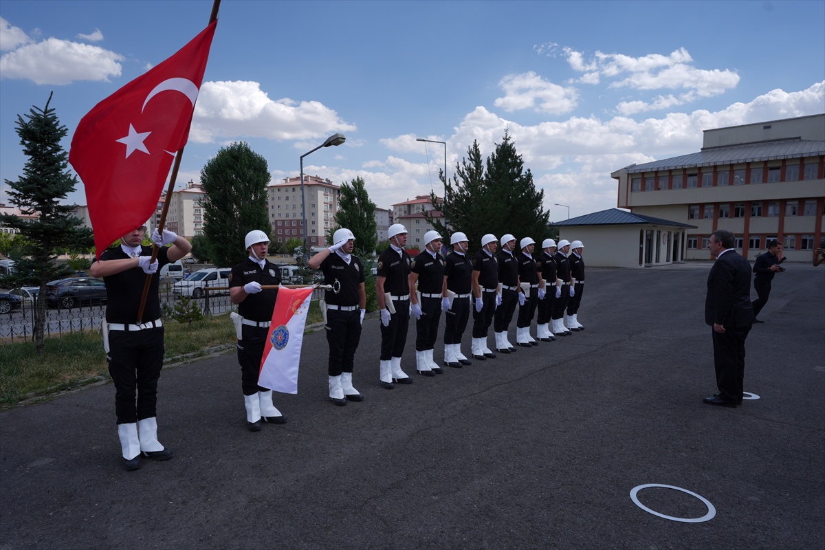 Yılmaz Ağrı Valiliği'ni Ziyaret Etti