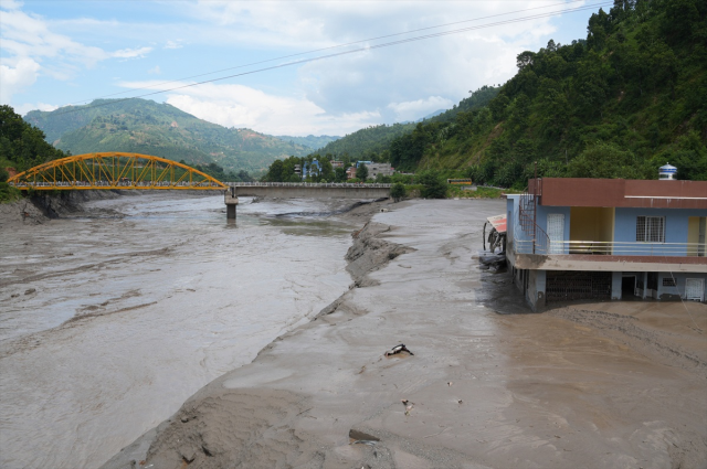 Deprem sanıldı, gerçek çok başka çıktı! Nepal'deki felakette bilanço ağırlaşıyor
