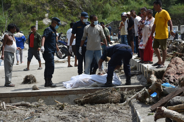Deprem sanıldı, gerçek çok başka çıktı! Nepal'deki felakette bilanço ağırlaşıyor