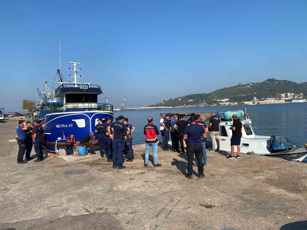Ereğli'de Dalgıç Tekne Denetimi