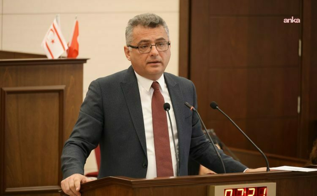 Kıbrıs Liderleri İleriye Dönük Görüşmelere Anlaştı
