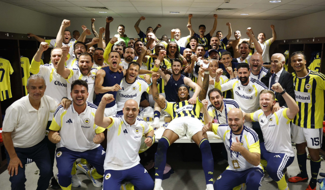 Fenerbahçe yendi, <a class='keyword-sd' href='/galatasaray/' title='Galatasaray'>Galatasaray</a>'a yaradı! Satmak zorunda kalacaklar