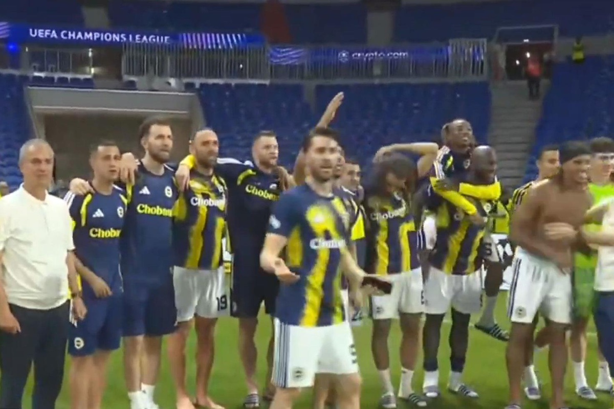 Fenerbahçe\'nin Lyon zaferinde dikkat çeken görüntü