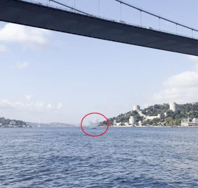 Film çekimi sandıkları olay gerçek çıktı! Boğaz’a atladı, vatandaşlar yetişti