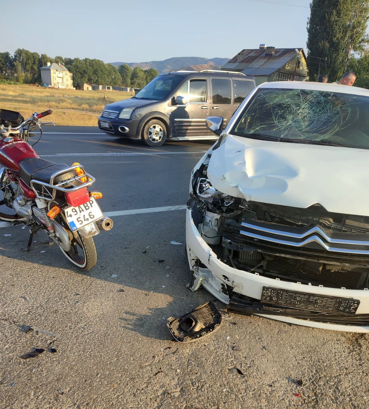 Muş'ta Motosiklet Kazası: Sürücü Ağır Yaralı