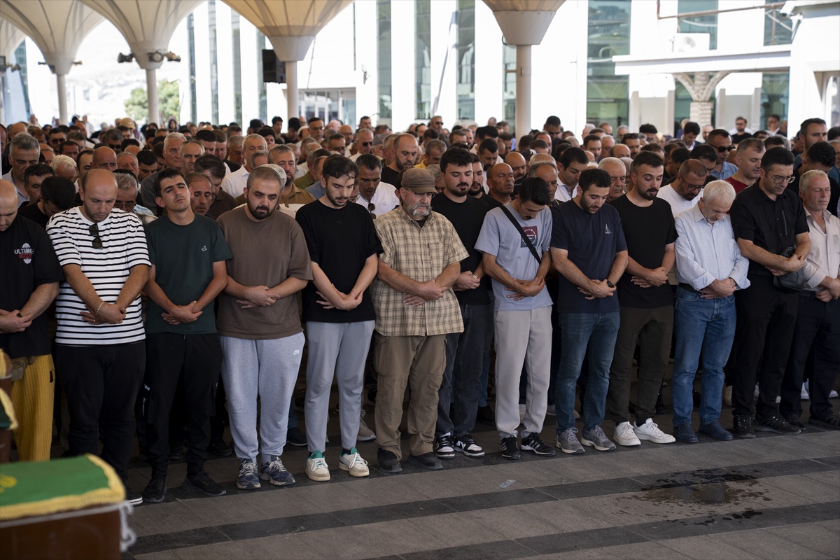 Sena Aydın Son Yolculuğuna Uğurlandı