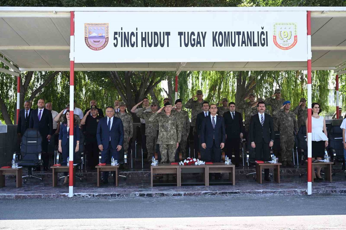 Iğdır'da Devir Teslim Töreni