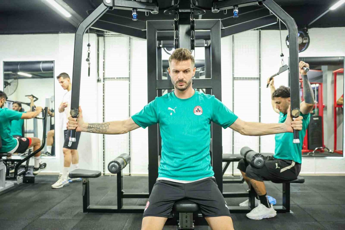 İncirliova Belediyespor güne salon çalışmasıyla başladı