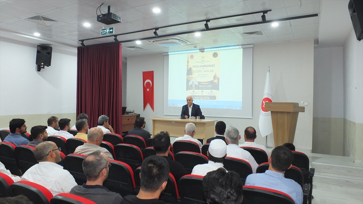 Keban'da Mevlid-i Nebi Haftası Konferansı