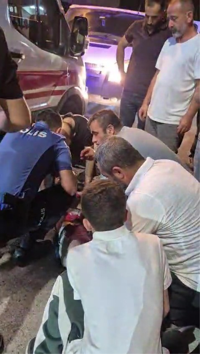 “Nişanlı kızı kaçırdılar” iddiası iki aileyi birbirine düşürdü! Sokak savaş alanına döndü