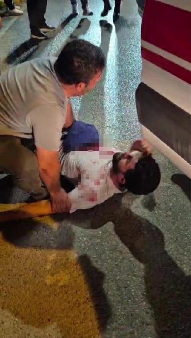 “Nişanlı kızı kaçırdılar” iddiası iki aileyi birbirine düşürdü! Sokak savaş alanına döndü