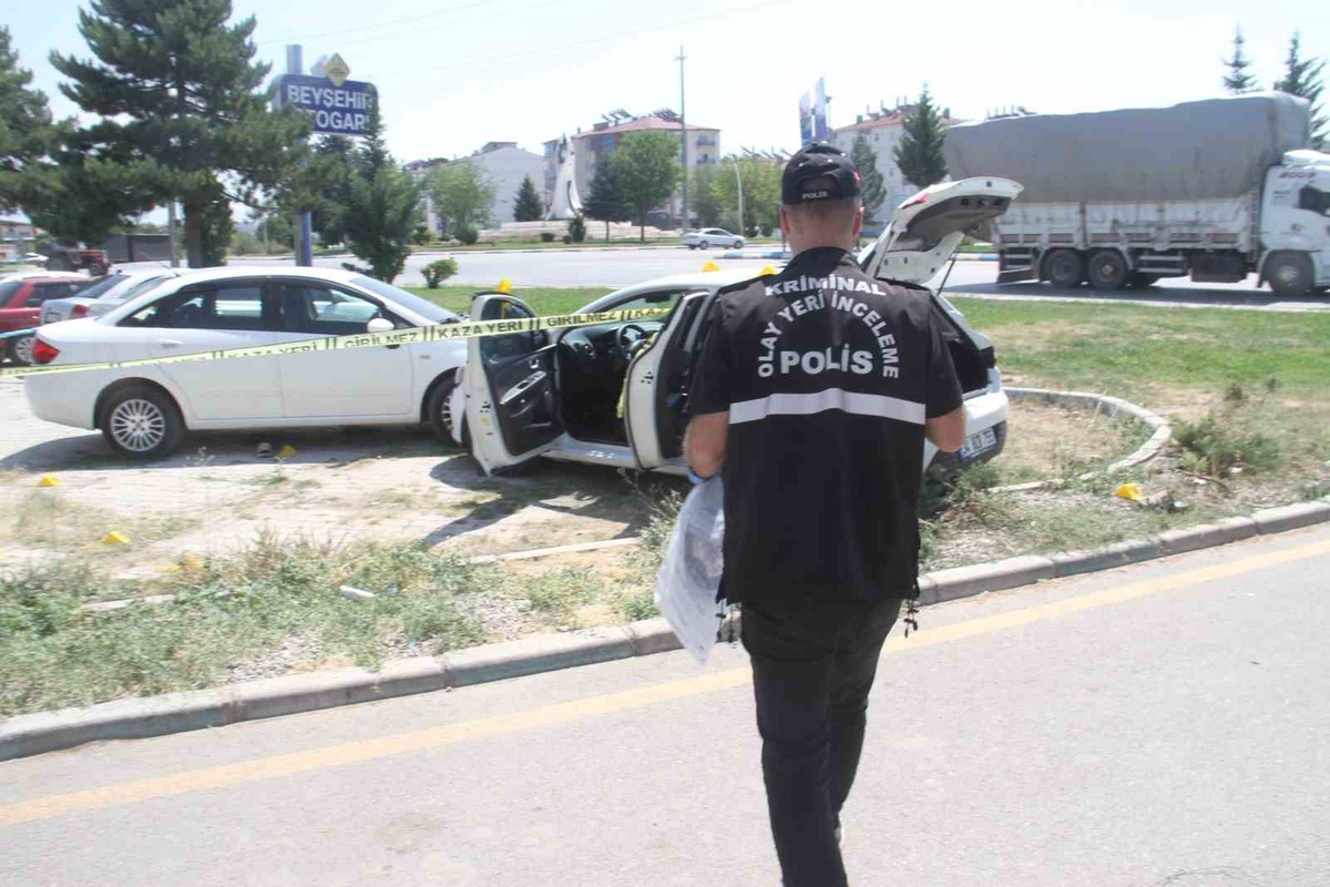 Beyşehir'de Silahlı Saldırı ve Araç Çarpması: 2 Yaralı