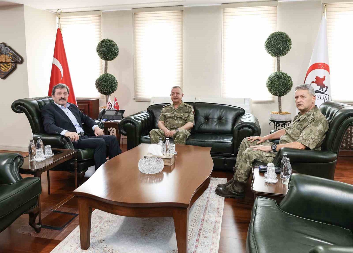 Tümgeneral Oltulu Göreve Başladı