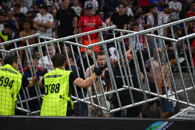 UEFA'dan Lyon-Fenerbahçe maçı sonrası olay karar