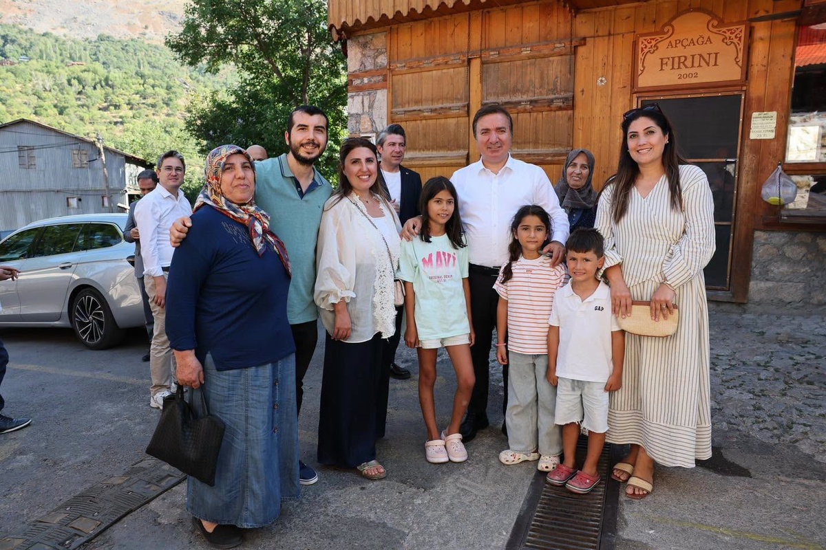 Vali Aydoğdu Apçağa Köyü'nü Ziyaret Etti