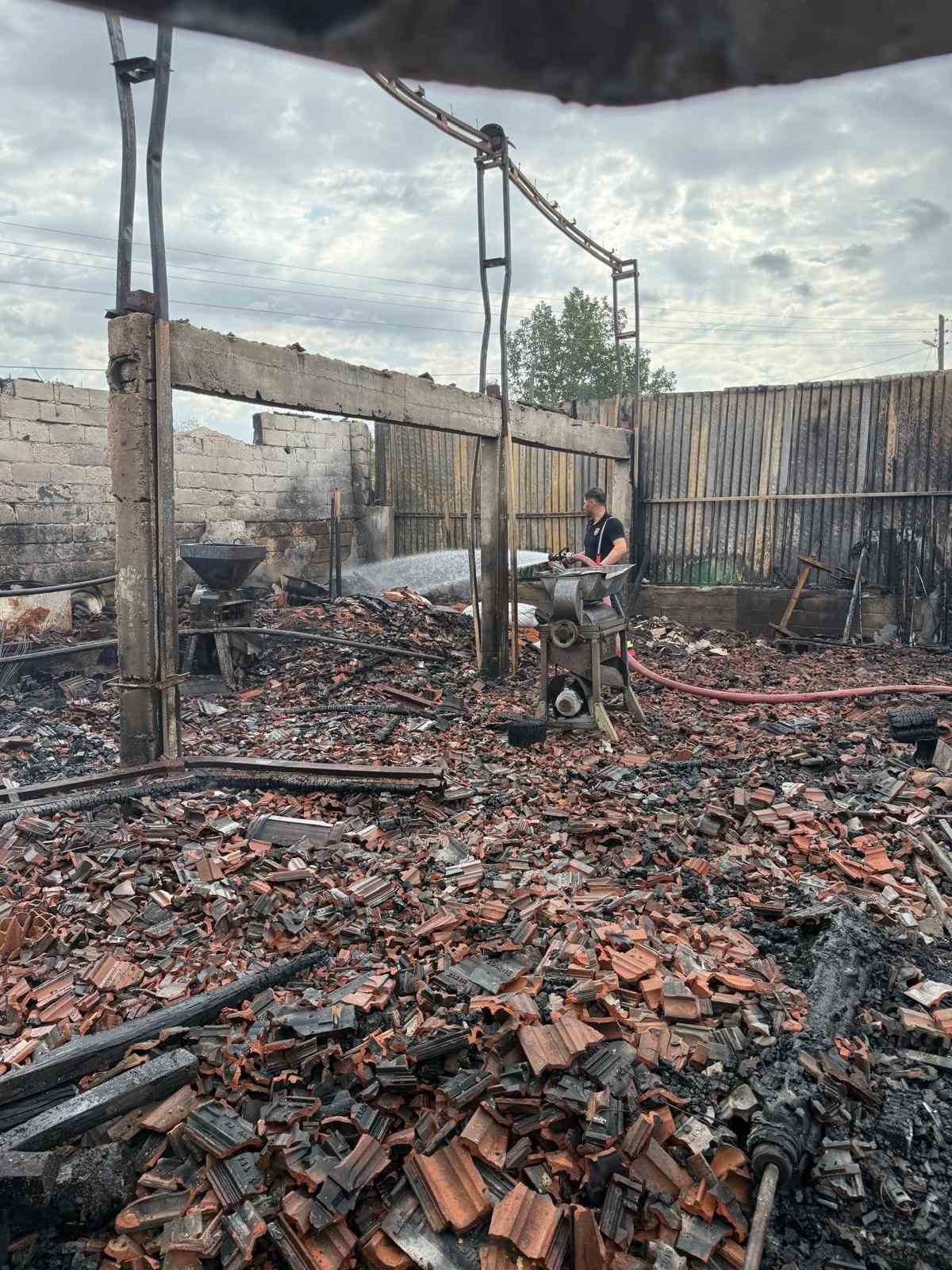 Ağayeri Köyü'nde Yangın