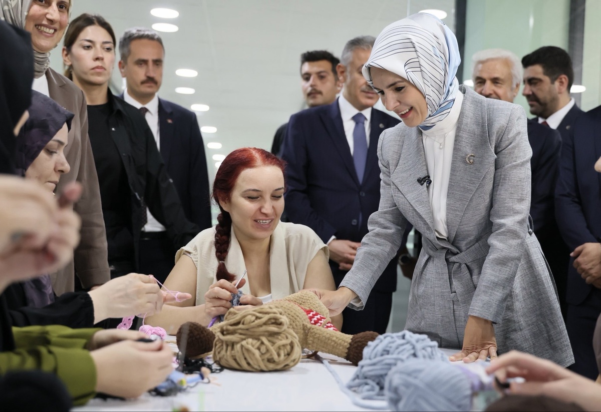 Bakan Göktaş Mardin'de Kadın Destek Merkezini Ziyaret Etti